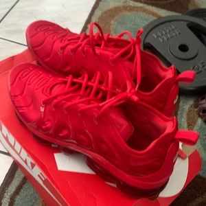 Red NIKE Vapormax size 13